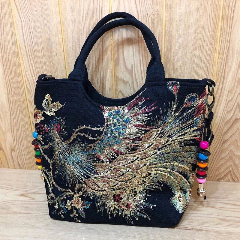 Borsa Shopper Ricamata con Paillettes e Pavone – Stile Boho Vintage
