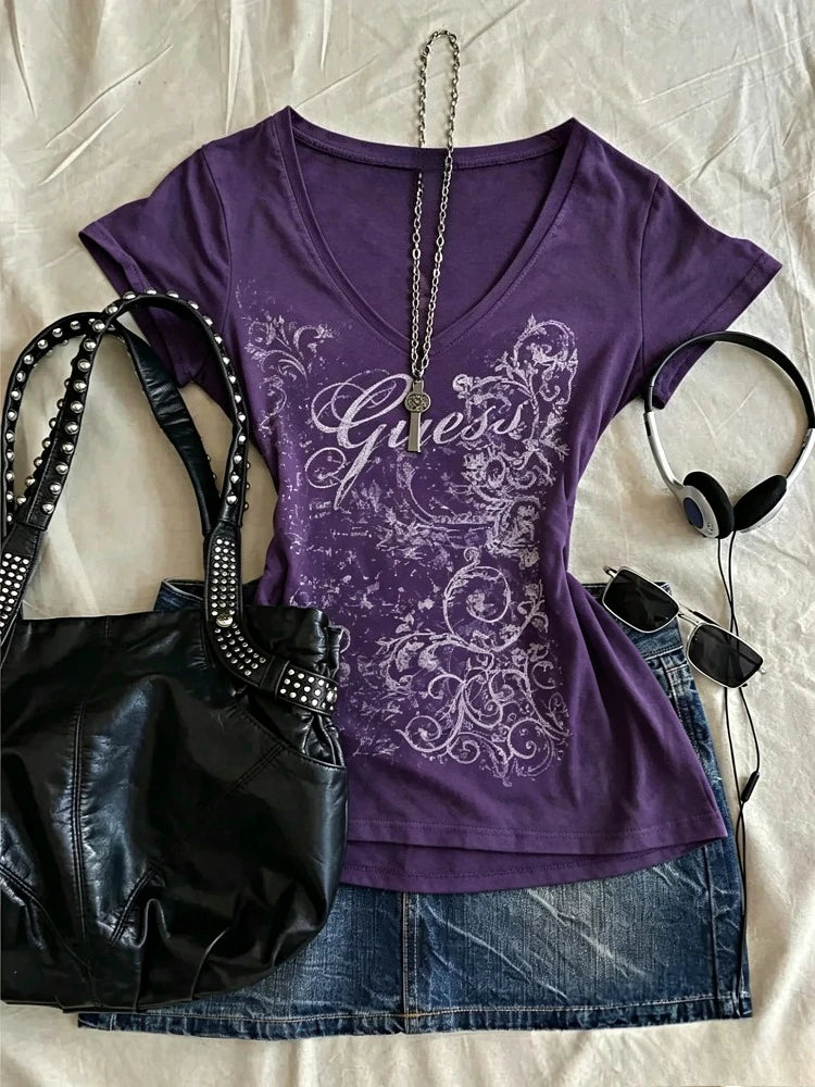 T-Shirt Donna Gothic Viola Vintage – Stile Y2K Punk Slim Fit